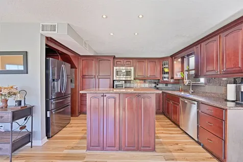 114 24th Street Dickinson TX 77539