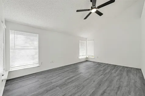12009 Sandpiper Drive Houston TX 77035