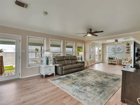 1309 8th Street San Leon TX 77539