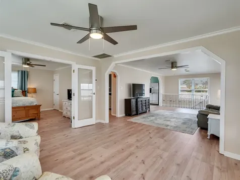 1309 8th Street San Leon TX 77539