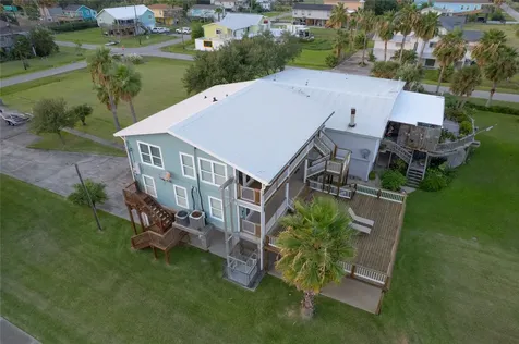 1309 8th Street San Leon TX 77539