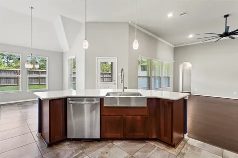 4214 Evergreen Drive Friendswood TX 77546