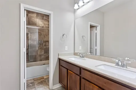 4214 Evergreen Drive Friendswood TX 77546