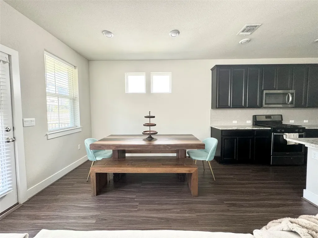 7103 Silver Star Lane 60 Austin TX 78744