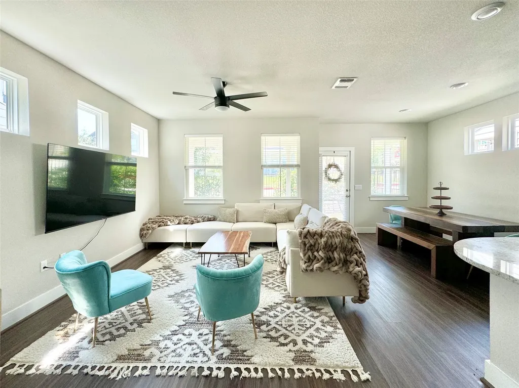 7103 Silver Star Lane 60 Austin TX 78744