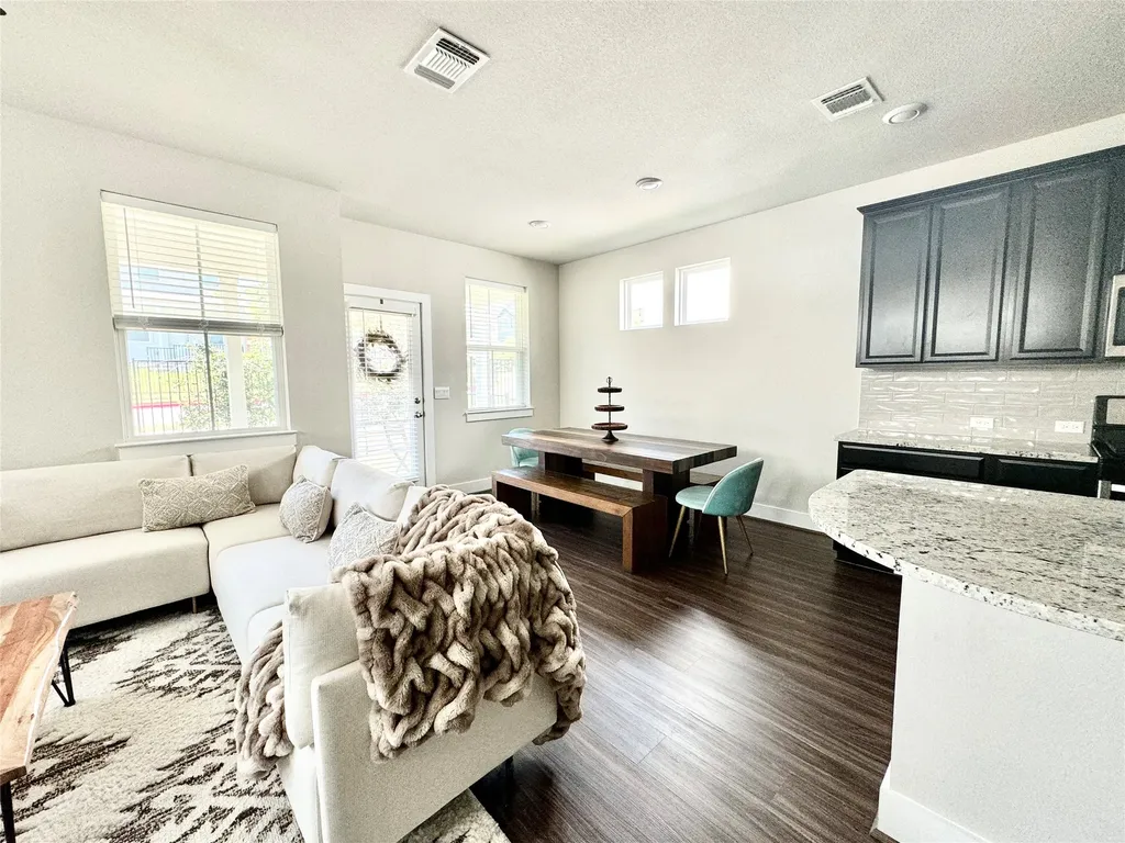 7103 Silver Star Lane 60 Austin TX 78744