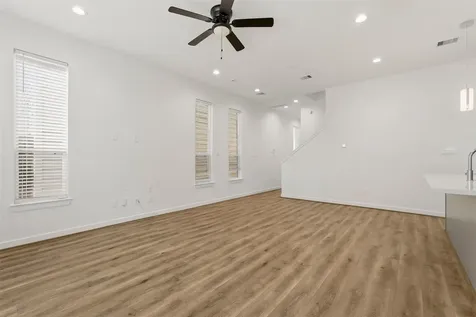 1113 Highland Square Lane Houston TX 77091
