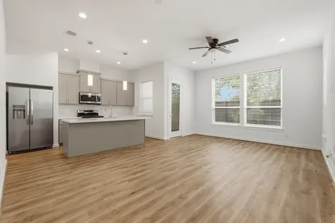 1113 Highland Square Lane Houston TX 77091