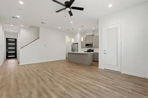 1113 Highland Square Lane Houston TX 77091