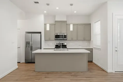 1113 Highland Square Lane Houston TX 77091