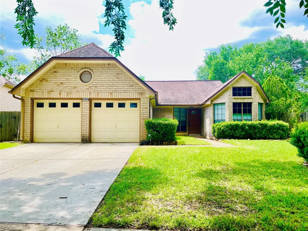 2910 Pioneer Pass Sugar Land TX 77479