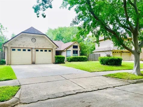 2910 Pioneer Pass Sugar Land TX 77479