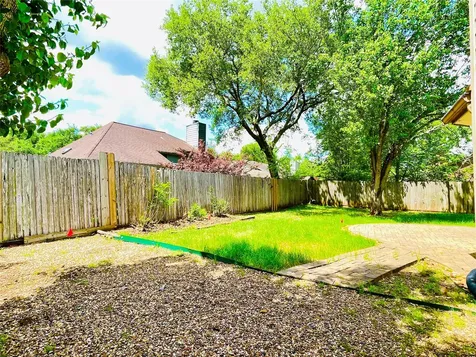 2910 Pioneer Pass Sugar Land TX 77479