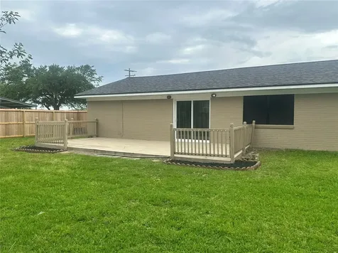 130 Bay Ridge Drive Baytown TX 77523