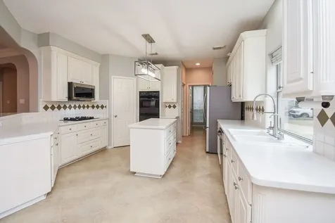 51 Rivercoach Lane Sugar Land TX 77479