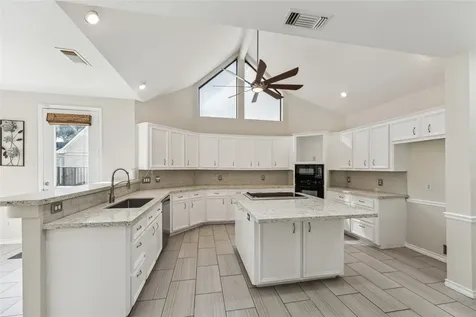 2102 N Fountain Valley Drive Missouri City TX 77459