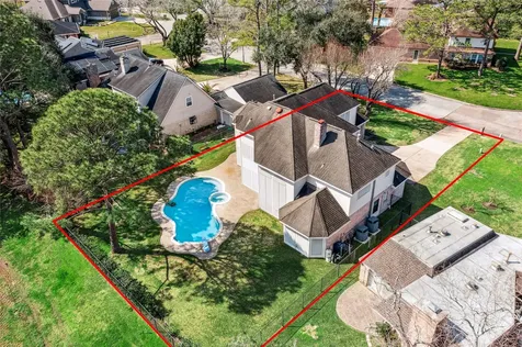 2102 N Fountain Valley Drive Missouri City TX 77459