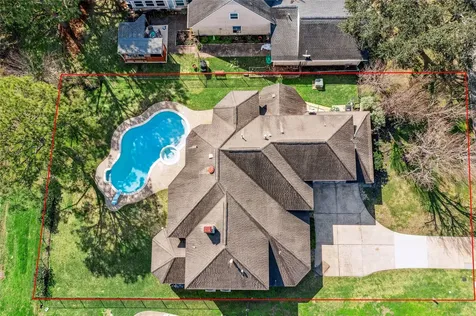2102 N Fountain Valley Drive Missouri City TX 77459