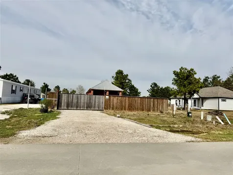 1839 Road 5502 Cleveland TX 77327