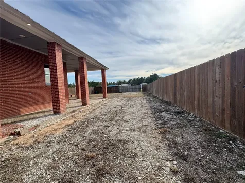 1839 Road 5502 Cleveland TX 77327