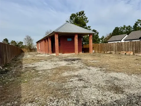 1839 Road 5502 Cleveland TX 77327