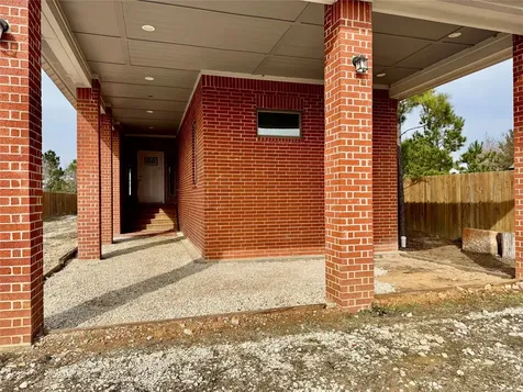 1839 Road 5502 Cleveland TX 77327