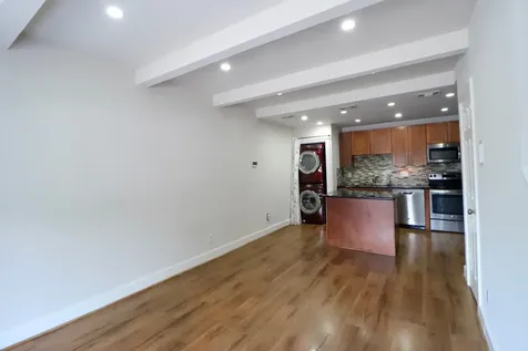 5929 Queensloch Drive 122 Houston TX 77096