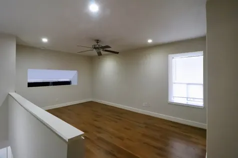 5929 Queensloch Drive 122 Houston TX 77096