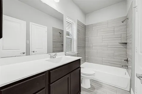 3430 Golden Cypress Lane Pearland TX 77584