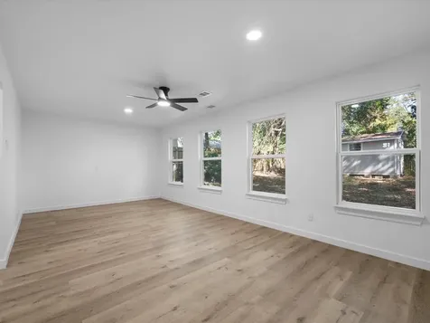506 Worsham Street Montgomery TX 77316