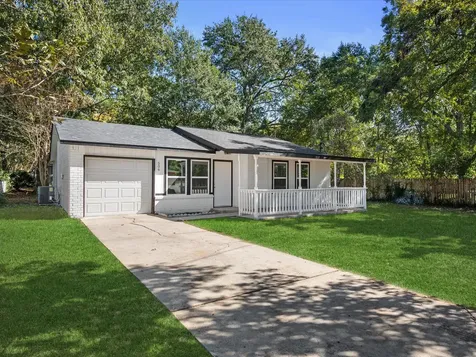 506 Worsham Street Montgomery TX 77316