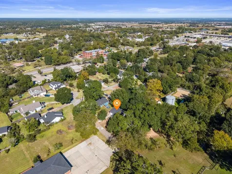 506 Worsham Street Montgomery TX 77316
