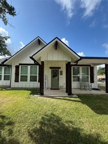 7235 Commerce Street Iola TX 77861