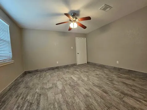 212 Harold Lane Baytown TX 77521