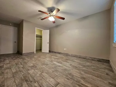 212 Harold Lane Baytown TX 77521