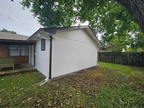 212 Harold Lane Baytown TX 77521