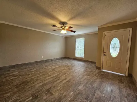 212 Harold Lane Baytown TX 77521