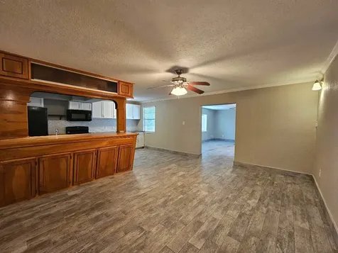 212 Harold Lane Baytown TX 77521