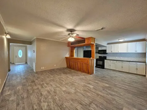 212 Harold Lane Baytown TX 77521