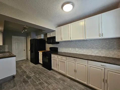 212 Harold Lane Baytown TX 77521