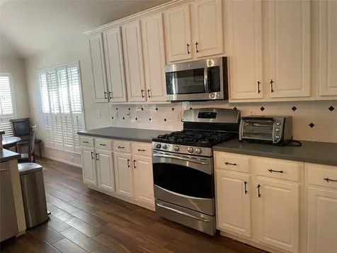 18 Teak Mill Place The Woodlands TX 77382