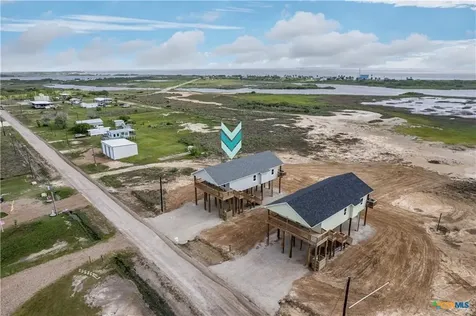 177 Powderhorn Lane Port Lavaca TX 77979