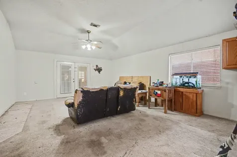 2914 Overland Trail Dickinson TX 77539
