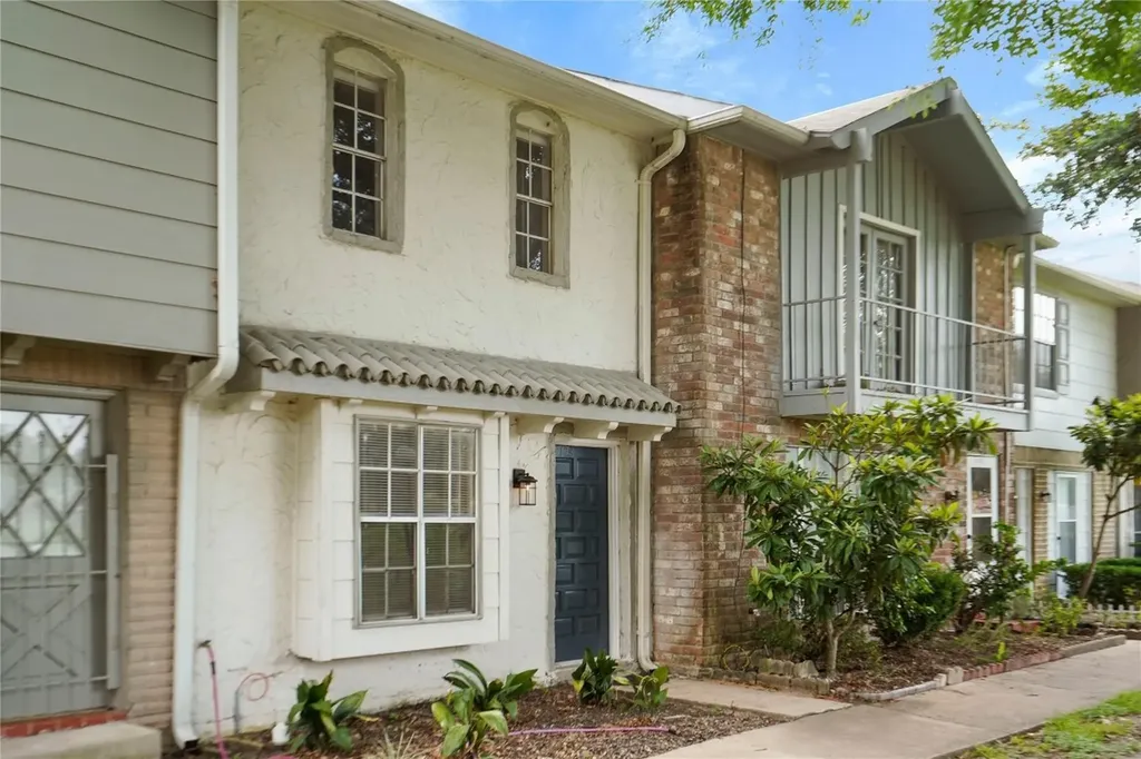 12873 High Star Drive Houston TX 77072
