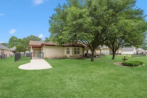 12009 Mustang Avenue Willis TX 77378
