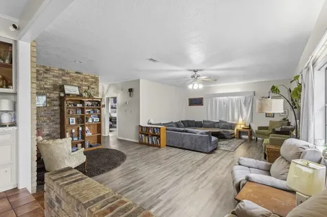 127 County Road 4276 Woodville TX 75979