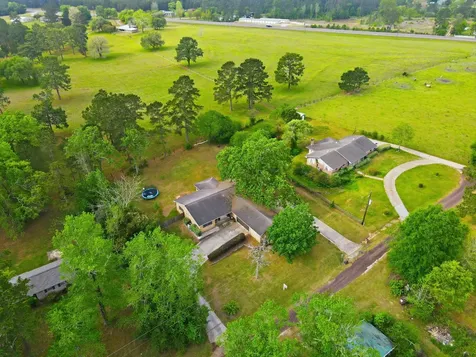 127 County Road 4276 Woodville TX 75979