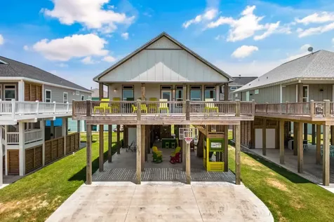 970 Pelican Lane Crystal Beach TX 77650