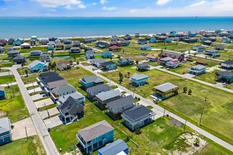 970 Pelican Lane Crystal Beach TX 77650