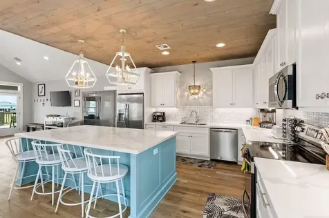970 Pelican Lane Crystal Beach TX 77650